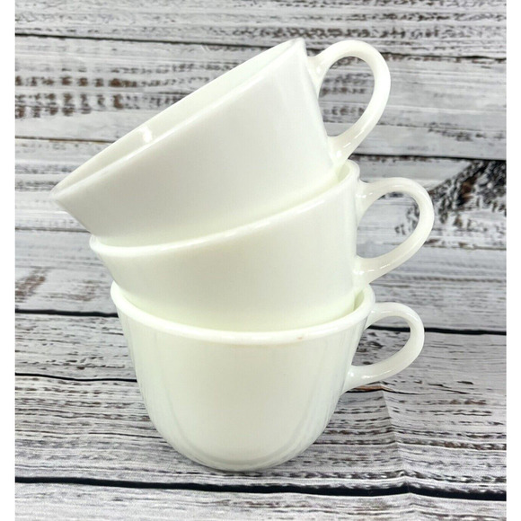 Vintage Pyrex Set of Three Solid White Tea Coffee Cups #18 #20 #24 - Picture 1 of 11